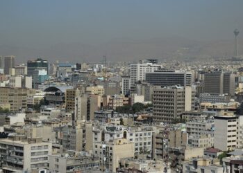 خیابان حافظ – داستانی از شهناز البرزی