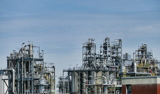 اوپک: نفت ایران در سال ۲۰۲۳ با    ۱۷ درصد افت قیمت فروخته شد